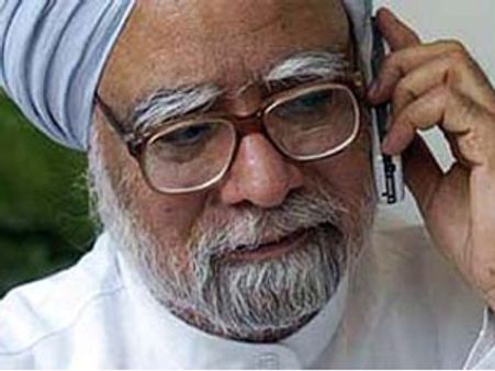 அமெரிக்கா எவ்வளவோ முயன்றும் மன்மோகன் போன், இமெயிலை ஏன் ஹேக் செய்ய முடியலை?