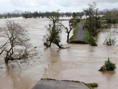 ஆந்திரா- ஒடிசாவில் தொடரும் கனமழை 38 பேர் பலி!