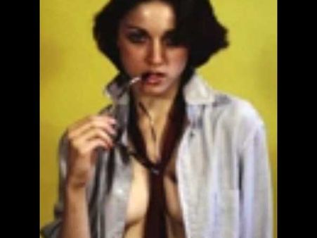 மடோனாவின் இளமைத் ததும்பும் நிர்வாணப் படங்கள் ஆன்லைனில் ஏலம்