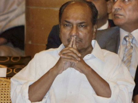 மன்மோகன் இலங்கை செல்ல அந்தோணி உள்பட 5 அமைச்சர்கள் எதிர்ப்பு.. பணிவாரா பிரதமர்?