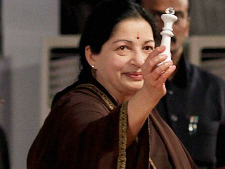 நேரு ஸ்டேடியத்தில் ரூ.17.80 கோடியில் புதுப்பிக்கப்பட்ட உள்கட்டமைப்பு வசதிகள்- துவங்கி வைத்த ஜெ.