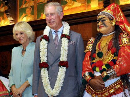 இளவரசர் சார்லஸ் பர்த்டேவுக்கு என்ன பரிசு கொடுப்பது என்று தெரியலையே: குழம்பும் உம்மன் சாண்டி