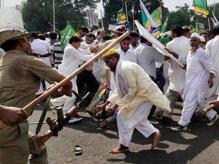 முசாபர்நகர் கலவரத்தை தூண்டிய பாஜக எம்.எல்.ஏக்களுக்கு நாளை பாராட்டு விழா!!