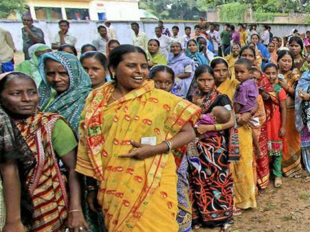 சத்தீஸ்கரில் அமைதியாக நடந்த 2-வது கட்ட தேர்தல்- 75% வாக்கு பதிவு!