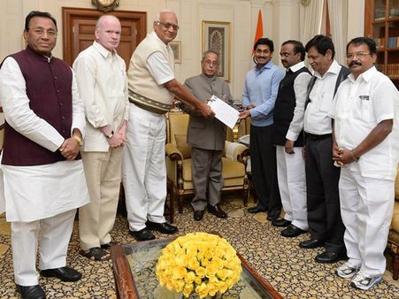 தெலுங்கானா விவகாரம்: பிரணாப்பை சந்தித்தார் ஜெகன்மோகன்