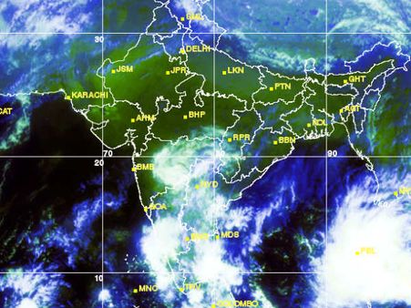 லெஹர் புயலால் தமிழகத்திற்கு ஆபத்து வருமா...?- சிதம்பரத்தில் கன மழை