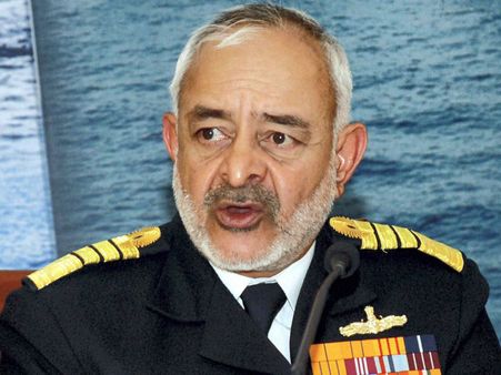 இந்தியாவில் கப்பல்கள் மூலமாக தீவிரவாதிகள் ஊடுருவும் ஆபத்து - கடற்படை தளபதி எச்சரிக்கை