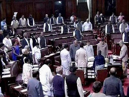 ராஜ்யசபாவில் 17% எம்.பிகள் மீது கிரிமினல் வழக்கு- 67% பேர் கோடீஸ்வரர்கள்