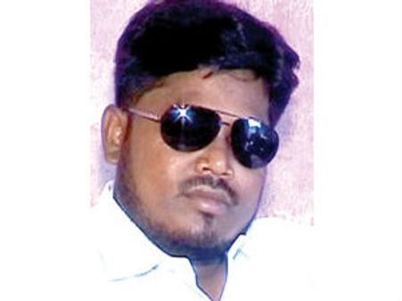 24 மணி நேரமும் இருட்டறையில் அடைத்து சித்திரவதை.. மதுரை கோர்ட்டில் போலீஸ் பக்ருதீன் கதறல்