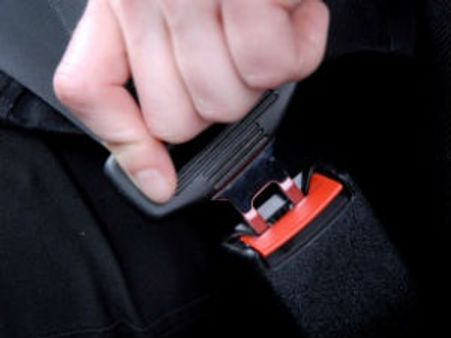 சென்னையில் கார் சீட்பெல்ட் அணியாத 331 பேரிடம் அபராதம்