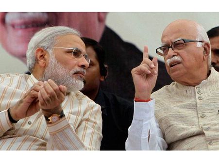 கட்சியில் உள்ள அனைவருக்கும் தேர்தல் வெற்றியில் பங்கிருக்கிறது... மோடியை ஓரங்கட்டும் அத்வானி