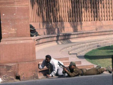 மறக்க முடியுமா..?: நாடாளுமன்ற தாக்குதல் நடந்த 12ம் ஆண்டு இன்று!