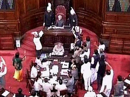 லோக்பால் மசோதா ராஜ்யசபாவில் தாக்கல்!
