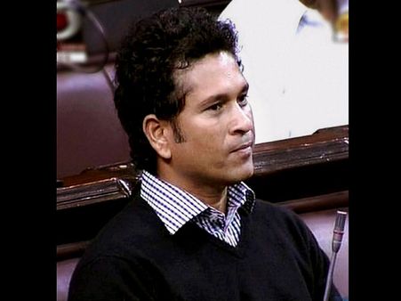 ஓய்வுக்குப் பின்... டெண்டுல்கர் கலந்து கொண்ட முதல் நாடாளுமன்ற கூட்டம்