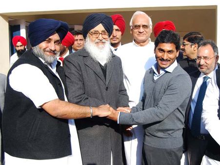 தெலுங்கானா எதிர்ப்பு: நிதீஷ்குமார் - பிரகாஷ்சிங் பாதலுடன் ஜெகன் சந்திப்பு