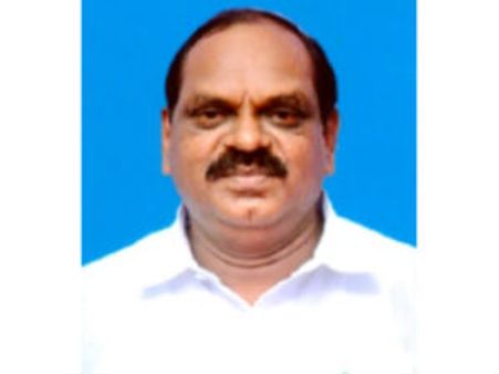 விபத்தில் சிக்கிப் பிழைத்த அமைச்சர் வைத்திலிங்கம்.. ஆயிரக்கணக்கில் கூடிய மக்கள்!