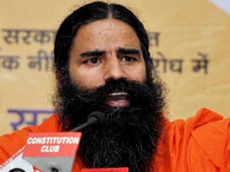 நாங்க 'கே'..வா...? ராம்தேவுக்கு காங்கிரஸ் அவதூறு நோட்டீஸ்