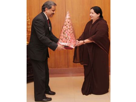 தமிழக உள்துறை செயலர் உட்பட 8 ஐஏஎஸ் அதிகாரிகள் மாற்றம்: தமிழக அரசு உத்தரவு