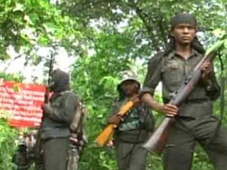 ஒடிசா: மாவோயிஸ்டுகள் அட்டூழியம் பஞ்சாயத்து அலுவலகம் குண்டு வீசி தகர்ப்பு