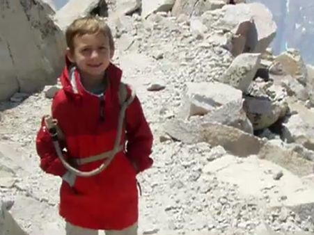 அமெரிக்காவின் அகோன்காகுவா சிகரத்தில் ஏறி 9 வயதுச் சிறுவன் சாதனை