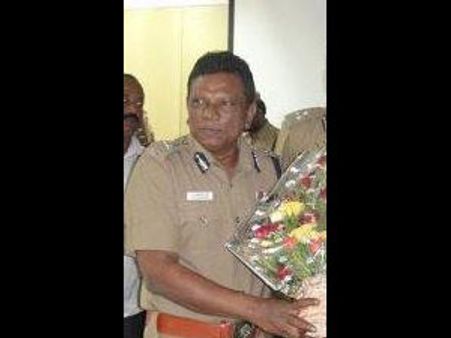 பூச்சி மருந்தைக் குடித்து கூடுதல் டிஜிபி முத்துக்கருப்பனின் தந்தை தற்கொலை