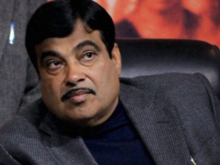 ஆம் ஆத்மி கட்சி, காங். இடையே டீல் பேசி முடித்ததே ஒரு தொழில் அதிபர் தான்: நிதின் கட்காரி