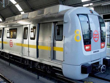 டெல்லி: பாதுகாப்பு வளையத்தில் மெட்ரோ ரயில் நிலையங்கள்