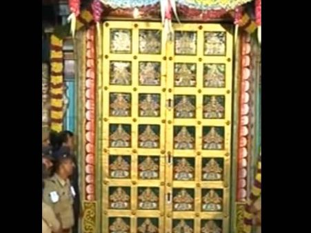 ஸ்ரீரங்கம் சொர்க்க வாசல் திறப்பு- நாளை விடுமுறை அறிவிப்பு! பலத்த போலீஸ் பாதுகாப்பு!!