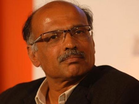 ஆம் ஆத்மி கட்சிக்கு எதிரி வெளியில் இல்லை உள்ளே தான்: கேப்டன் கோபிநாத்