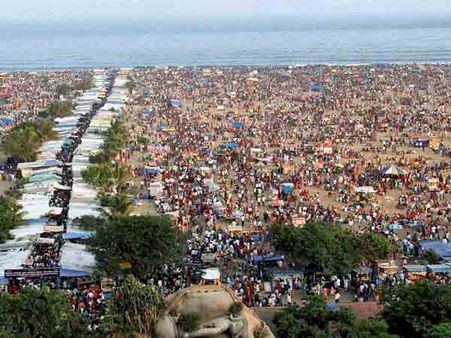 காணும் பொங்கல்: கடற்கரை, பூங்காக்களில் குவிந்த மக்கள் கூட்டம்