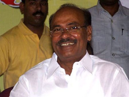 பெண்கள் திருமணத்துக்கு பெற்றோர் சம்மதம் கட்டாயமாக்கப்பட வேண்டும்: இது ராமதாஸ் பேச்சு