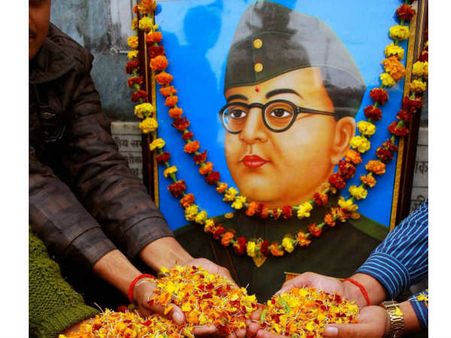 நேதாஜி பிறந்த நாள்.. 775 எம்.பிக்களில் அத்வானி மட்டும் பங்கேற்பு