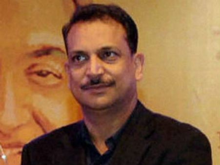 விஐபி மரியாதை வேண்டாம்னு சொன்ன கெஜ்ரிவால் இப்படிச் செய்யலாமா?.. கேட்கிறது பாஜக