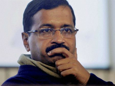 மின் நிறுவனத்தின் 'கட்' மிரட்டல்.. கெஜ்ரிவால் அரசுக்கு நெருக்கடி... டெல்லியில் மின்கட்டணம் 8% உயர்வு