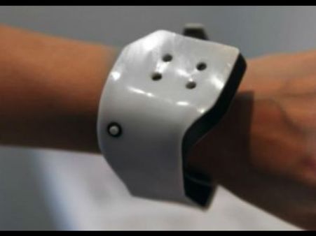 வாசனையான நேரம்: காலையில் காபி, மாலையில் விஸ்கி வாசனை வரும் வாட்ச்