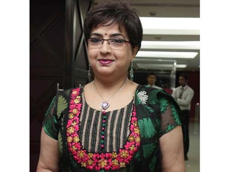 திருநங்கைகளுக்குள் இத்தனை திறமையா... ஆச்சரியப்பட்ட அம்பிகா