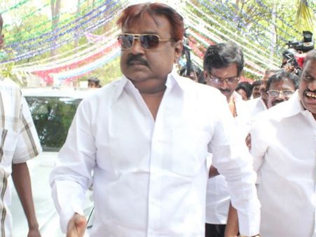 காங்கிரசுடன் கூட்டணி அமைக்க விஜய்காந்த் திட்டம்?: 14ம் தேதி பிரதமருடன் சந்திப்பு