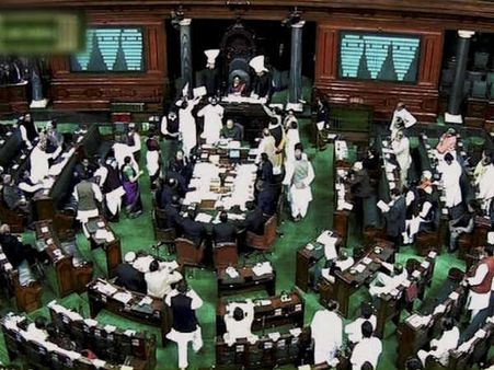 டெல்லியில் குடியரசுத் தலைவர் ஆட்சி அமல்: சட்டமன்றம் முடக்கம்