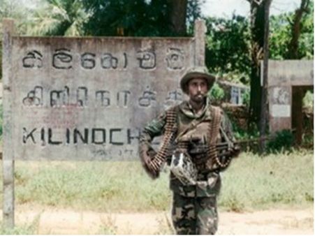 ராணுவத்தில் இணையுமாறு நிர்ப்பந்திக்கின்றனர்: இலங்கையில் தமிழ் பெண்கள் கண்ணீர்