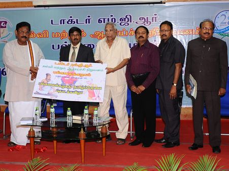 எம்ஜிஆர் பல்கலைக் கழகத்தில் தமிழ்ப் பேரவை தொடக்க விழா