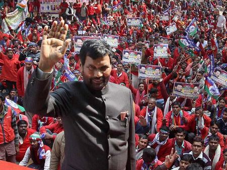 லோக்சபா தேர்தல்: பாஜக கூட்டணியில் இணைகிறார் பாஸ்வான்?