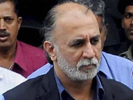 ‘தெகல்கா’ ஆசிரியர் தேஜ்பால் சிறை அறையில் செல்போன் கண்டுபிடிப்பு