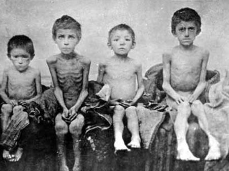 மக்களை பட்டினி போட்டு கொன்ற சோவியத் யூனியன்: