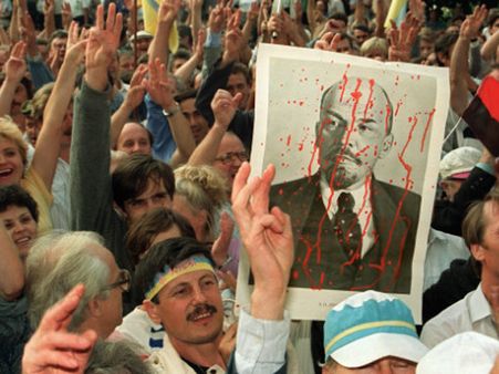 சுதந்திர நாடாக அறிவித்த உக்ரைன்: