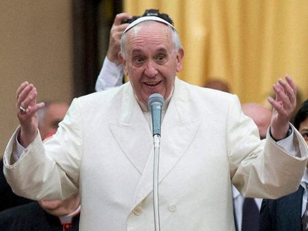 உக்ரைனுக்காக பிரார்த்திக்கையில் 'ஃஎப்' வார்த்தையை வாய் தவறி கூறிய போப் பிரான்சிஸ்