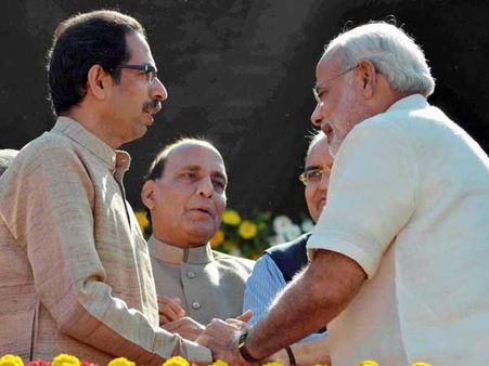 பாஜக அவ்வளவு கெஞ்சியும் தேர்தலில் போட்டியிடும் ராஜ் தாக்கரே கட்சி