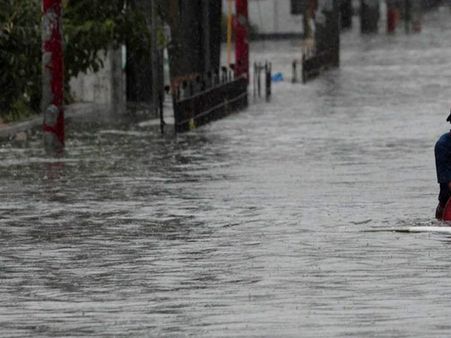 ஆந்திராவில் திடீர் மழை: 12 பேர் பலி!