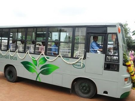 மினி பஸ்சில் இரட்டை இலை: தேர்தல் ஆணையத்துக்கு எதிராக ஜெ. வழக்கு - தனி நீதிபதி விசாரிக்க மறுப்பு!