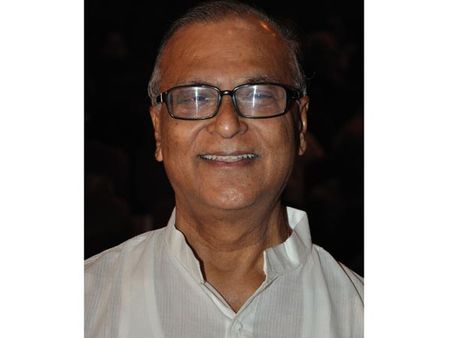 மே.வங்கத்திலும் லோக்சபா தேர்தலில் போட்டியிட அஞ்சும் காங்கிரஸ் மூத்த தலைவர்கள்