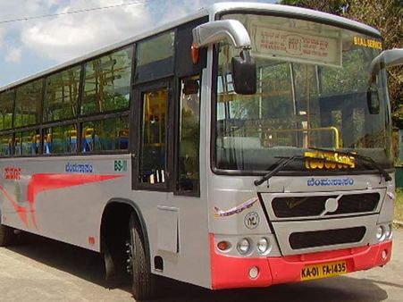 பெங்களூர்: இரவில் தனியே பயணித்த பெண்ணை பலாத்காரம் செய்ய முயன்ற அரசு பஸ் டிரைவர்